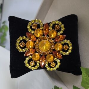 Vintage Gold with Amber Color Stones Flower Brooch Pin